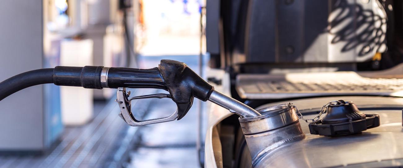 Filling Truck Fuel Tank